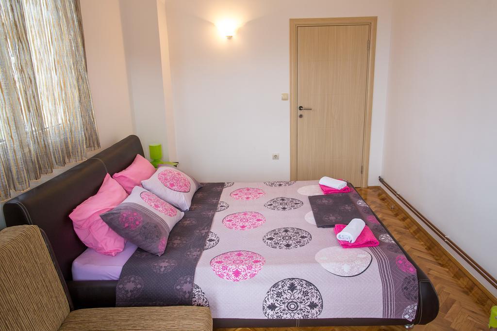 Apartments Vila Masha Петровац Экстерьер фото