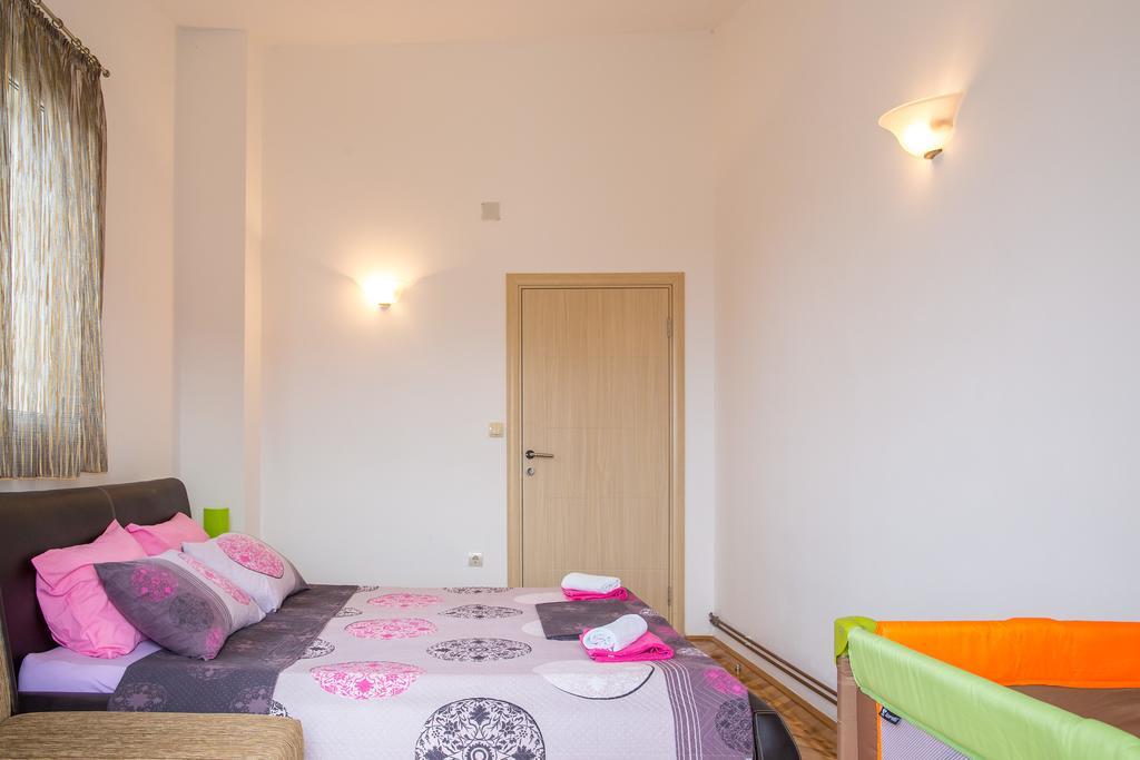 Apartments Vila Masha Петровац Экстерьер фото
