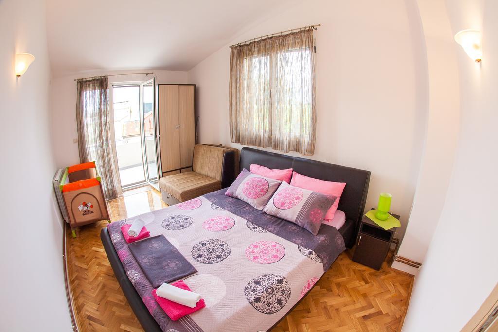 Apartments Vila Masha Петровац Экстерьер фото