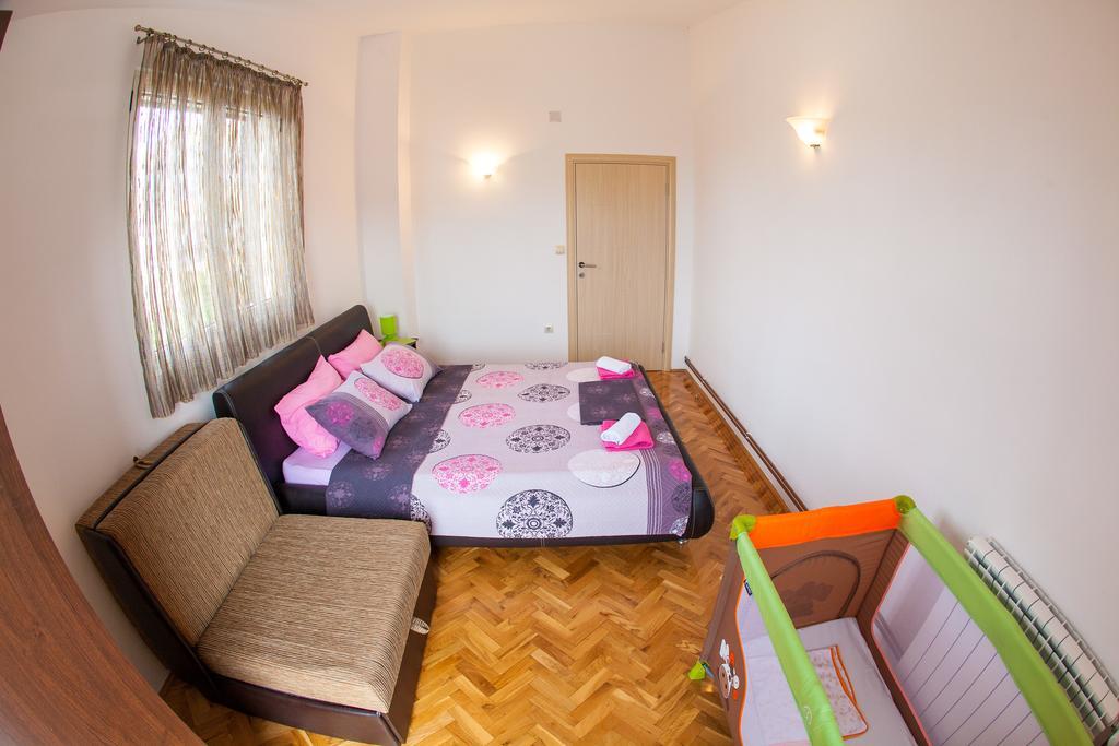 Apartments Vila Masha Петровац Экстерьер фото