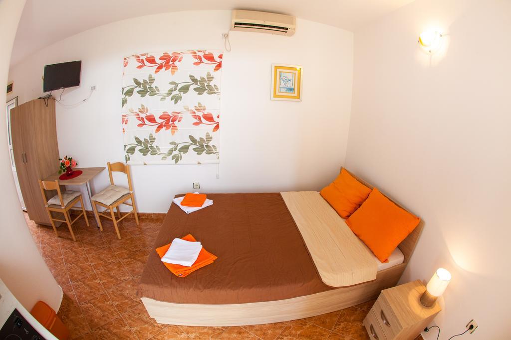 Apartments Vila Masha Петровац Экстерьер фото