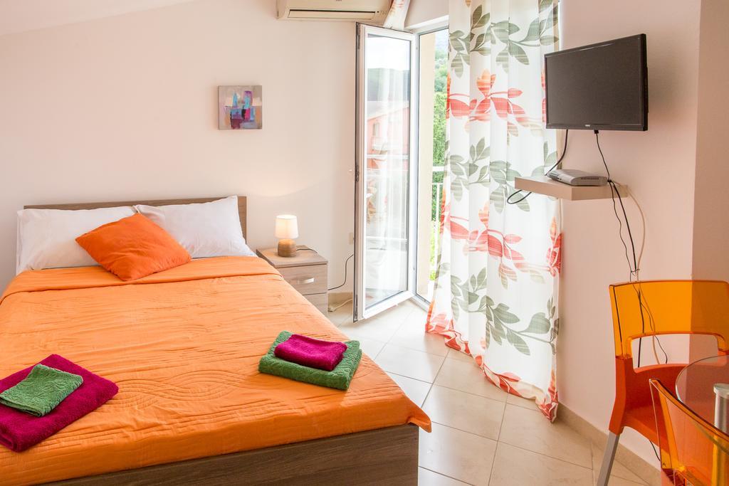 Apartments Vila Masha Петровац Экстерьер фото