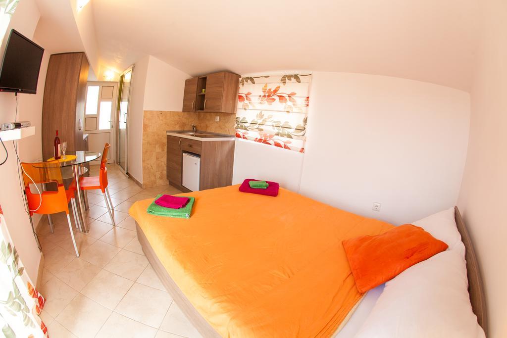 Apartments Vila Masha Петровац Экстерьер фото