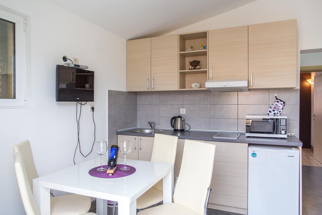 Apartments Vila Masha Петровац Экстерьер фото